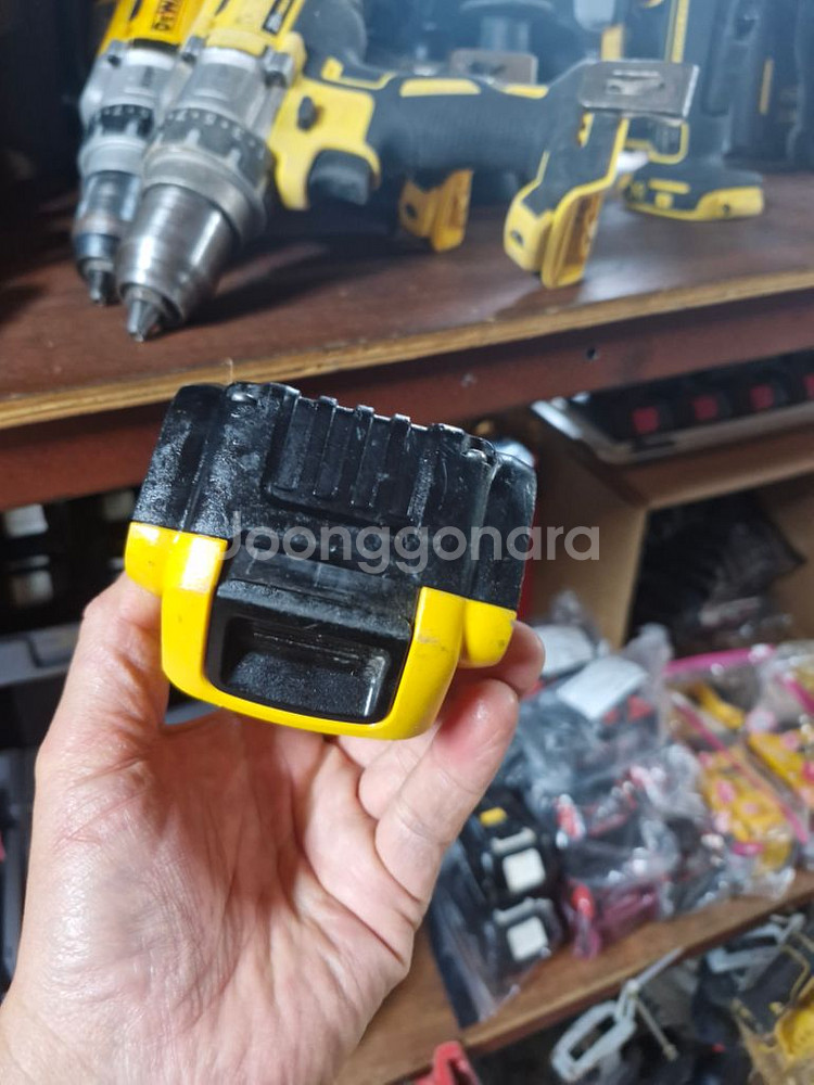 디월트배터리DCB205XR 4세대신형.2024--7