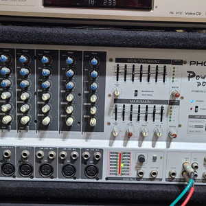 PHONIC pod 740 POWERED MIXER