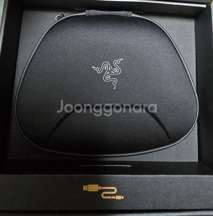 레이저 울버린 V3 Pro 무선 컨트롤러 판매합니다--2