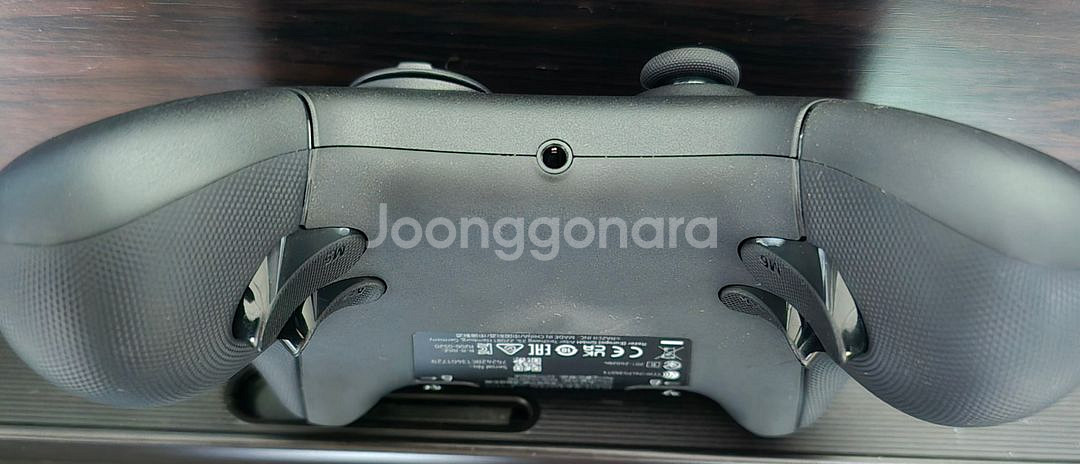 레이저 울버린 V3 Pro 무선 컨트롤러 판매합니다--7