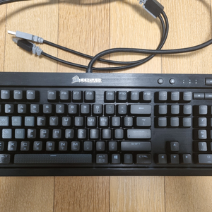 커세어 K70 LUX 팔아요