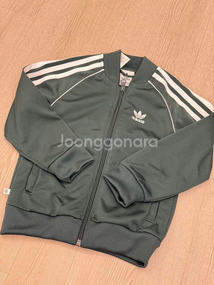 아디다스키즈 트레이닝 세트 110사이즈--1