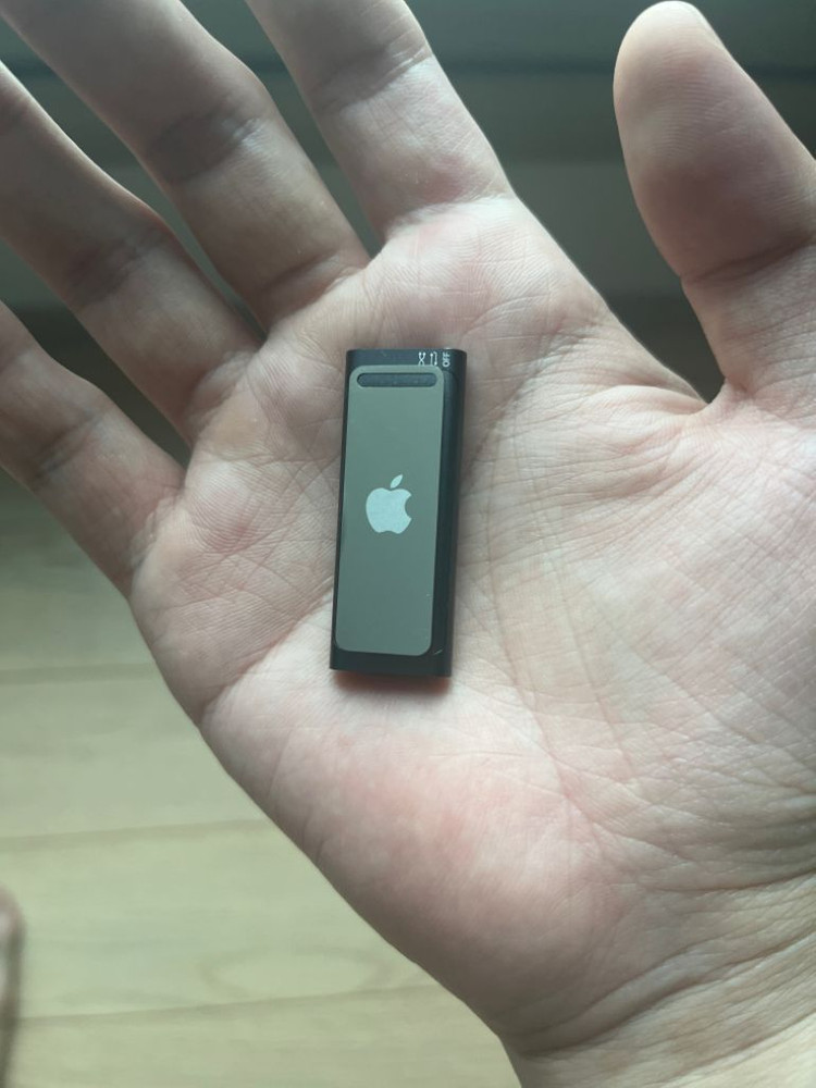 아이팟 셔플 3세대--1