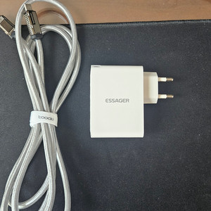 essager 100w 충전기 팝니다~