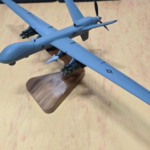 MQ-9 리퍼 무인정찰공격기 1:48