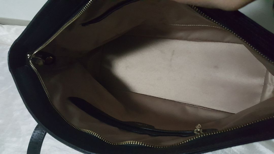 제이에스티나 가방 쇼퍼백 숄더백 사피아노 가죽가방 이미지