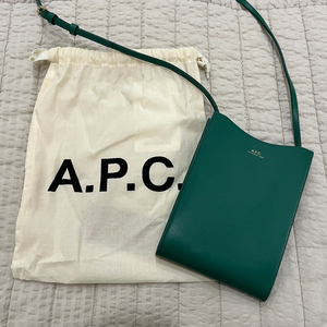 APC 아페쎄 제이미 크로스백