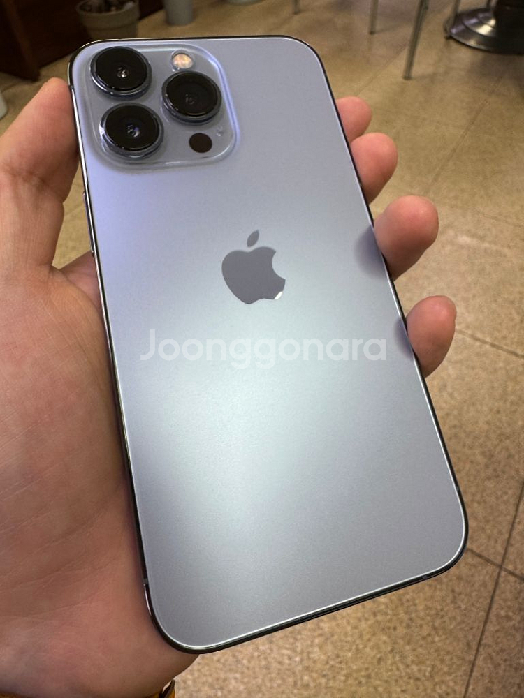 애플 아이폰 13프로 128GB 시에라 블루 판매합니다--2