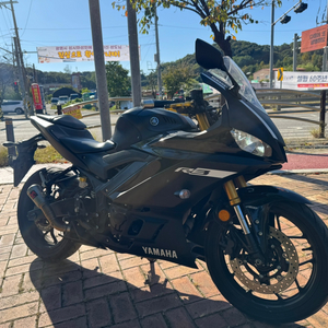 야마하 yzf r3 19년식 아크라튜닝 판매합니다