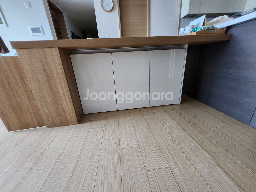 다용도식탁이랑 발마사지기 팝니다--2