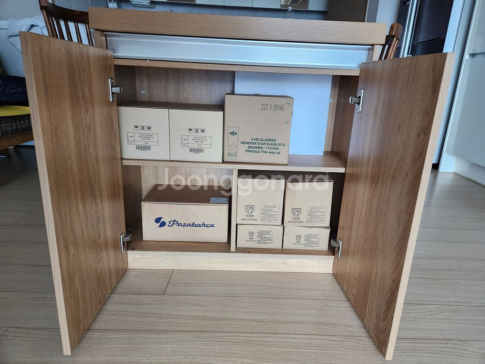 다용도식탁이랑 발마사지기 팝니다--1