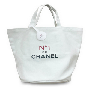 새제품 샤넬 CHANEL N1 DE CHANEL 토트백