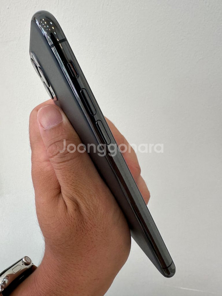 아이폰11프로 256기가 그레이 ss급--4