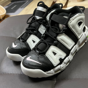 나이키 에어 nike air uptempo 팝니다