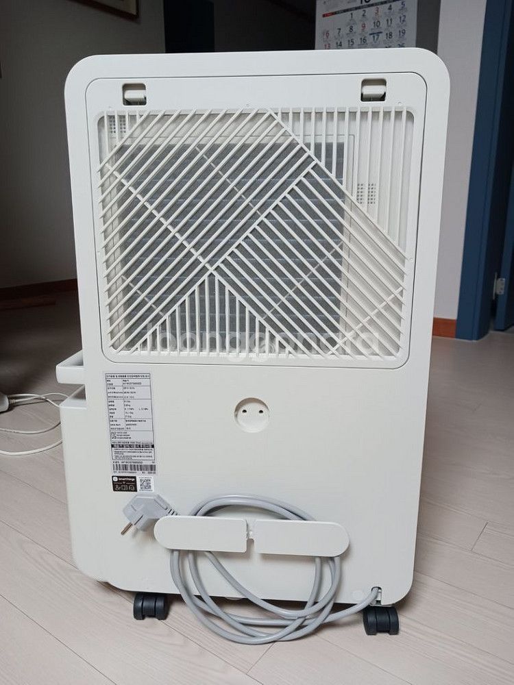 완도 삼성 제습기(모델명 AY18CG7500GGD)--1