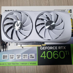 조텍 rtx 4060ti 트윈 화이트 팝니다