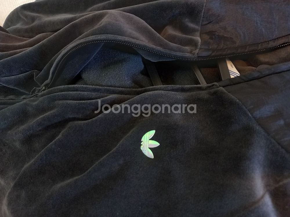 아디다스 희귀 대장급 벨벳 블랙 여자 트랙탑 져지85--2