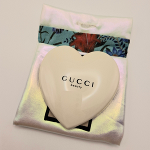 새제품 GUCCI 하트 손거울 파우치 SET