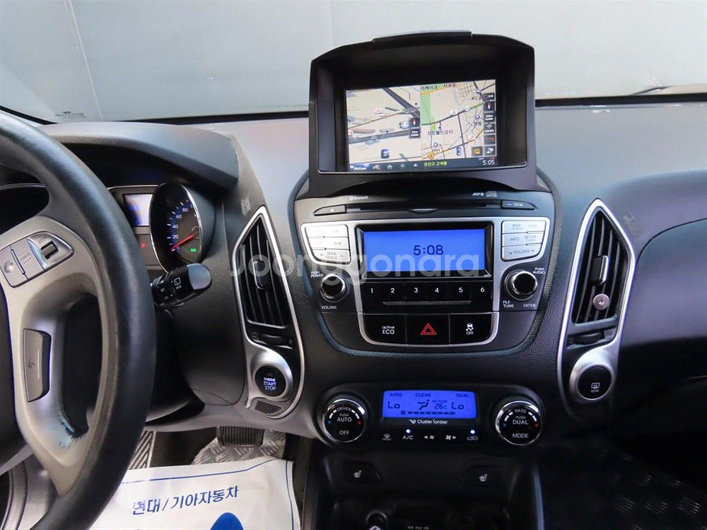 @13년식 투싼 ix 디젤 R20 2WD LX20 럭--9