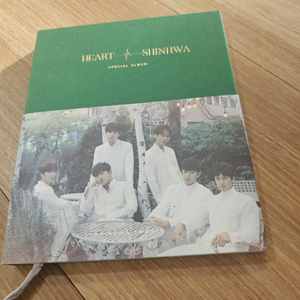 SHINHWA 신화 - HEART 트웬티 스페셜앨범