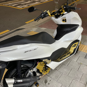 PCX 22년식