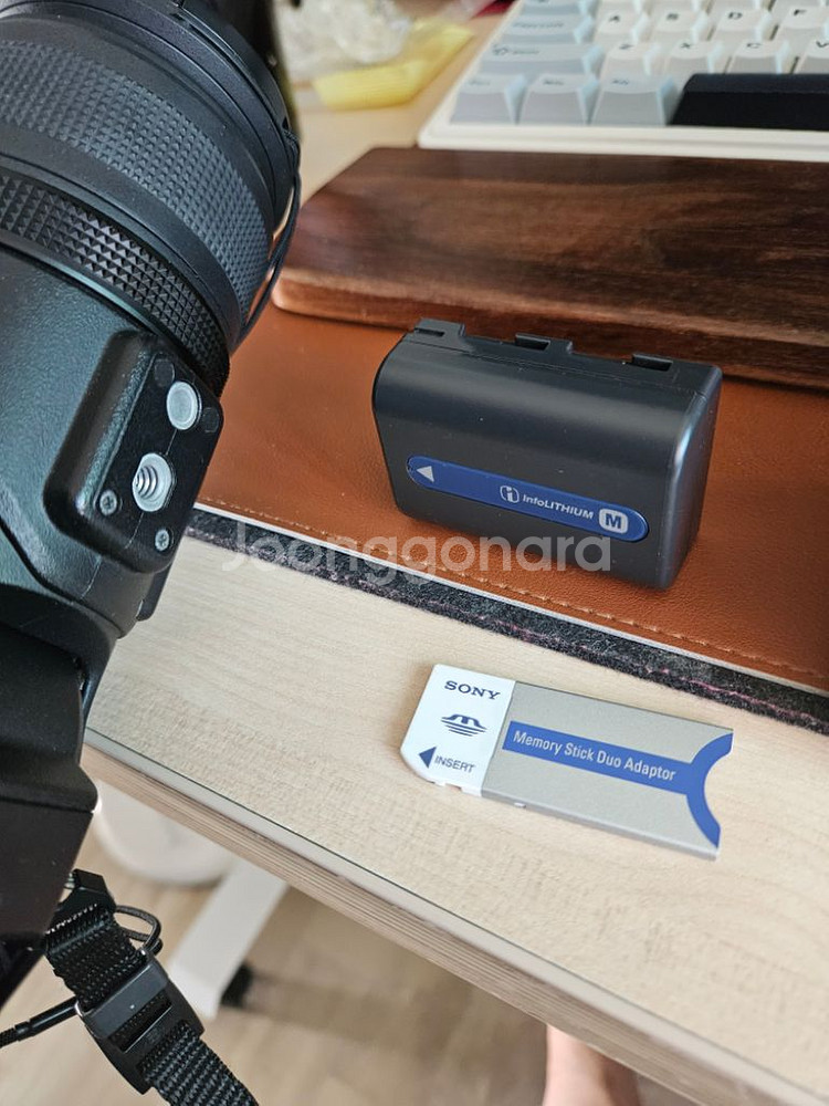 소니 DSC-F828--0