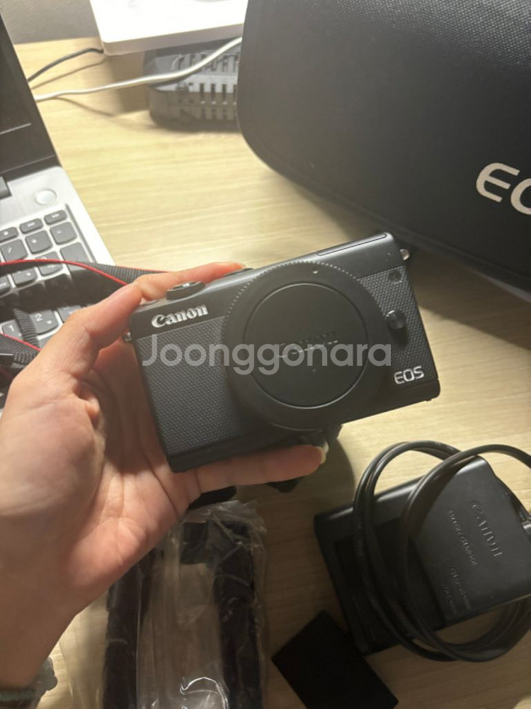 캐논정품eos m100,렌즈,배터리,충전기,SD카드포함--3