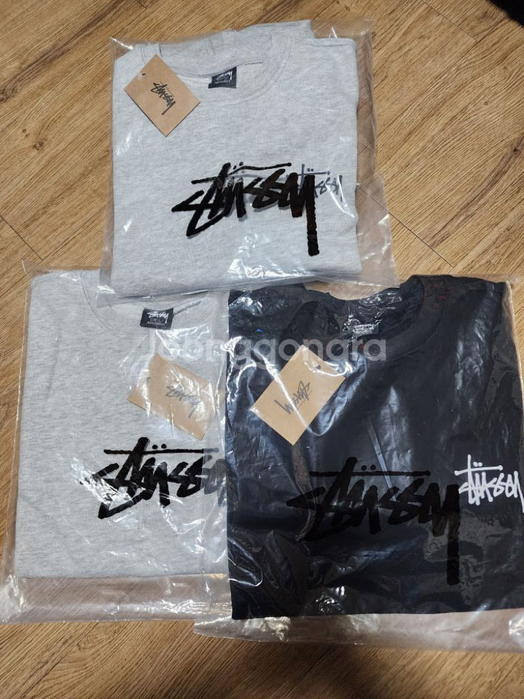 스투시 쭈리면 베이직 그레이 맨투맨 L, XL 팝니다.--0