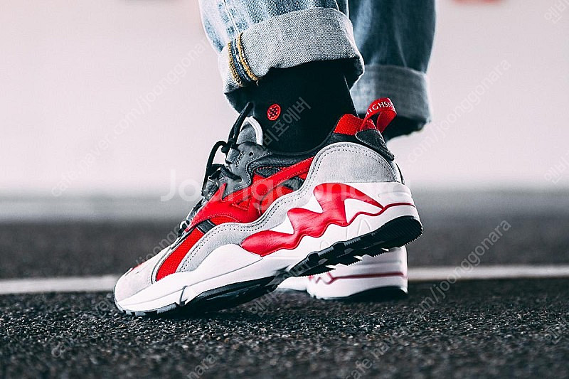 하이스노바이어티 미즈노 웨이브 라이더 1 피닉스 한정판--2