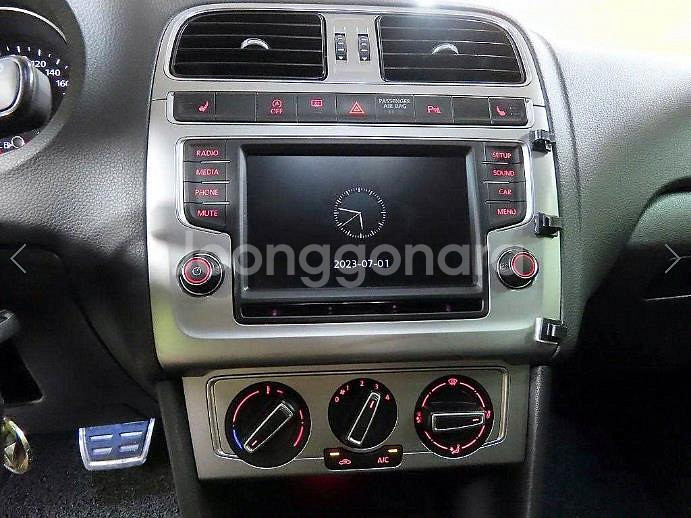 @15년식 더 뉴폴로(5세대) 1.4 TDI R라인--8