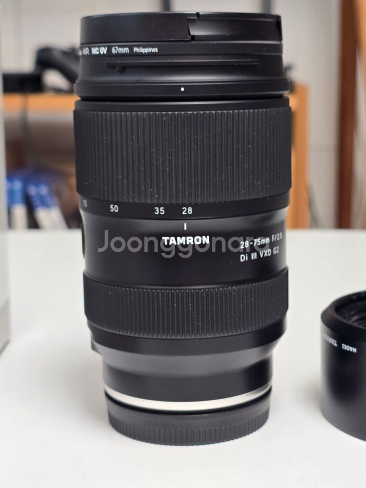탐론 28-75 g2 f2.8 렌즈 팝니다.--2