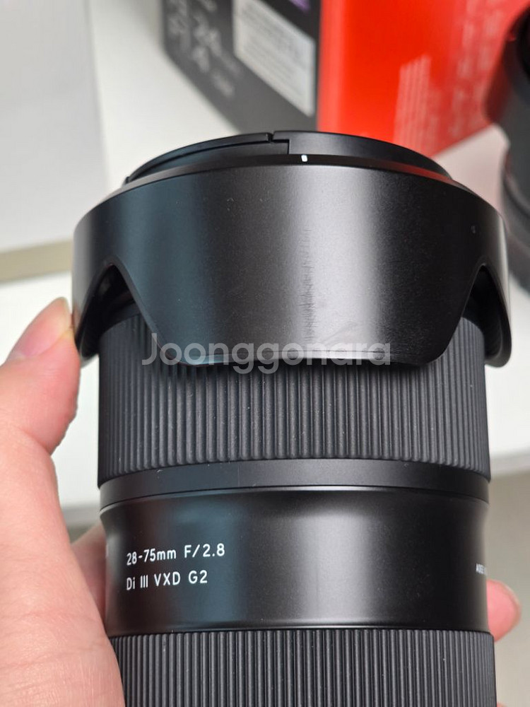 탐론 28-75 g2 f2.8 렌즈 팝니다.--5