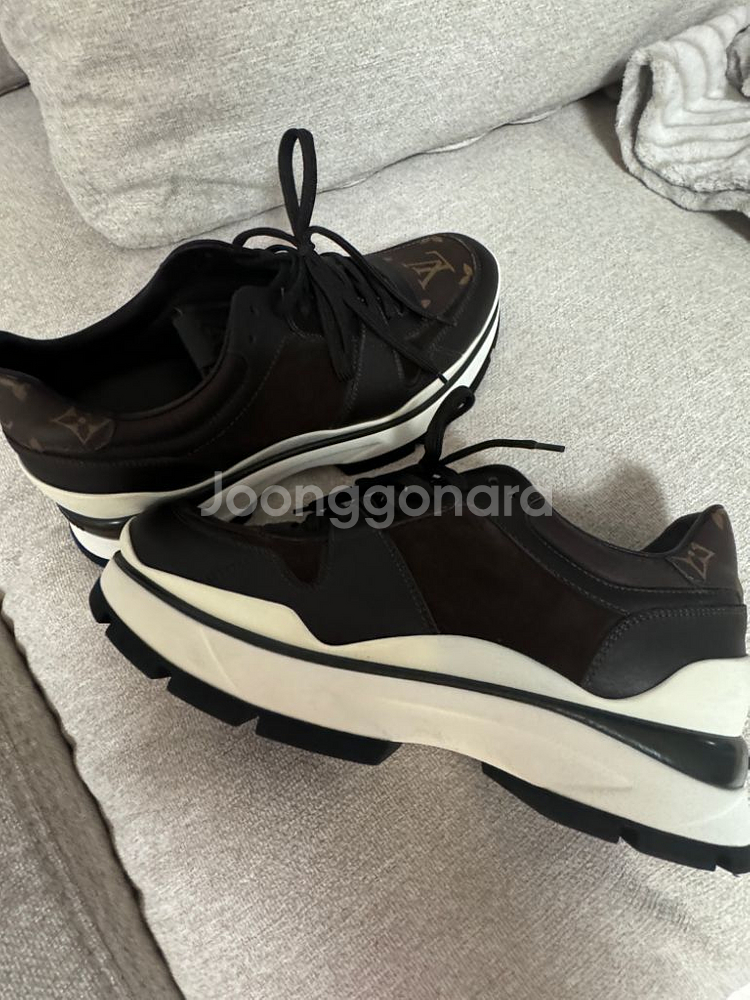 루이비통 모노그램 스니커즈--4