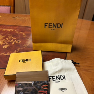 Fendi 남성 툴 프린트 카드지갑 24S/S