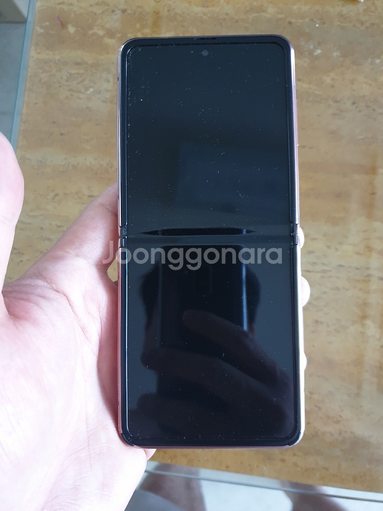 갤럭시 Z플립 5G 브론즈 판매합니다--0