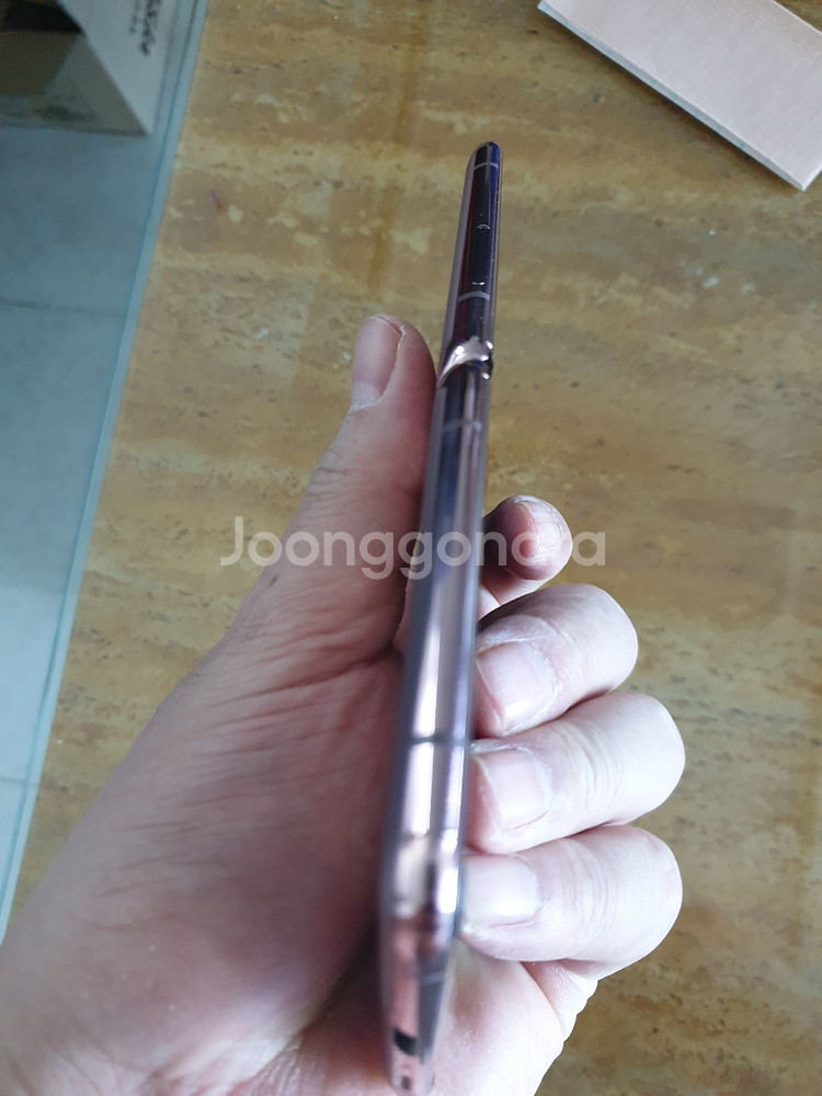 갤럭시 Z플립 5G 브론즈 판매합니다--3