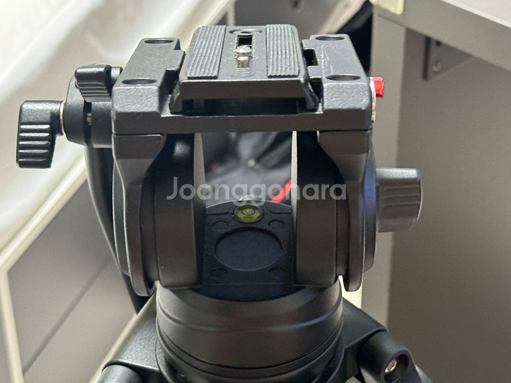 호루스벤누 HVD-T900N 유압식 삼각대--2