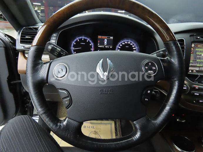 @14년식 뉴 체어맨 W CW700 4TRONIC V--7