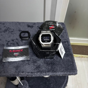 지샥 dw-5600bbn-1dr + 메탈 베젤