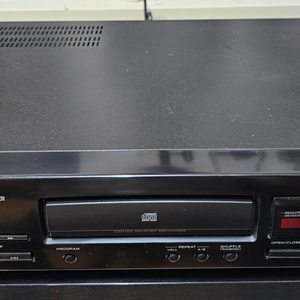 TEAC CD PLAYER SC-P116