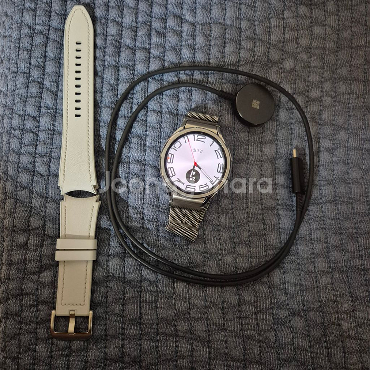 갤럭시워치6 클래식 47mm 블루투스 팝니다--1