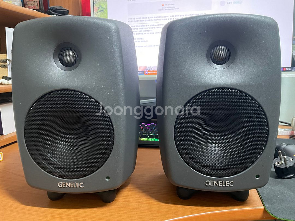 제네렉 GENELEC 8030c 그레이 5인치 스피커--0