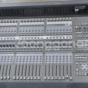 Digidesign C24 아날로그 믹서 판매합니다