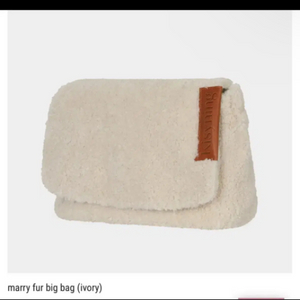 새상품 키시닝 marry fur big bag