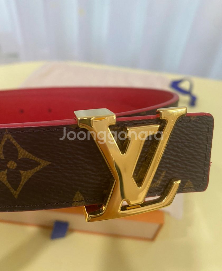 루이비통 이니셜 30mm 리버서블 여성용 벨트--1