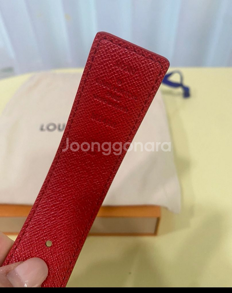 루이비통 이니셜 30mm 리버서블 여성용 벨트--2