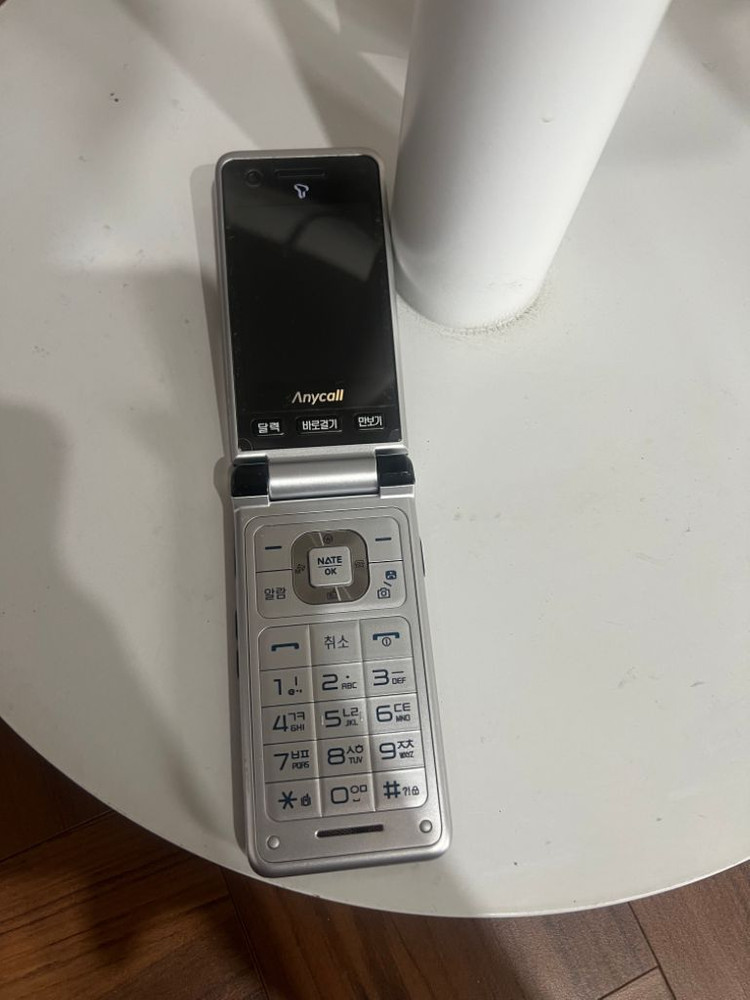 핸드폰 휴대폰 폴더폰 공기계 세컨폰 이미지