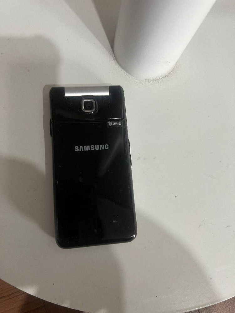 핸드폰 휴대폰 폴더폰 공기계 세컨폰 이미지