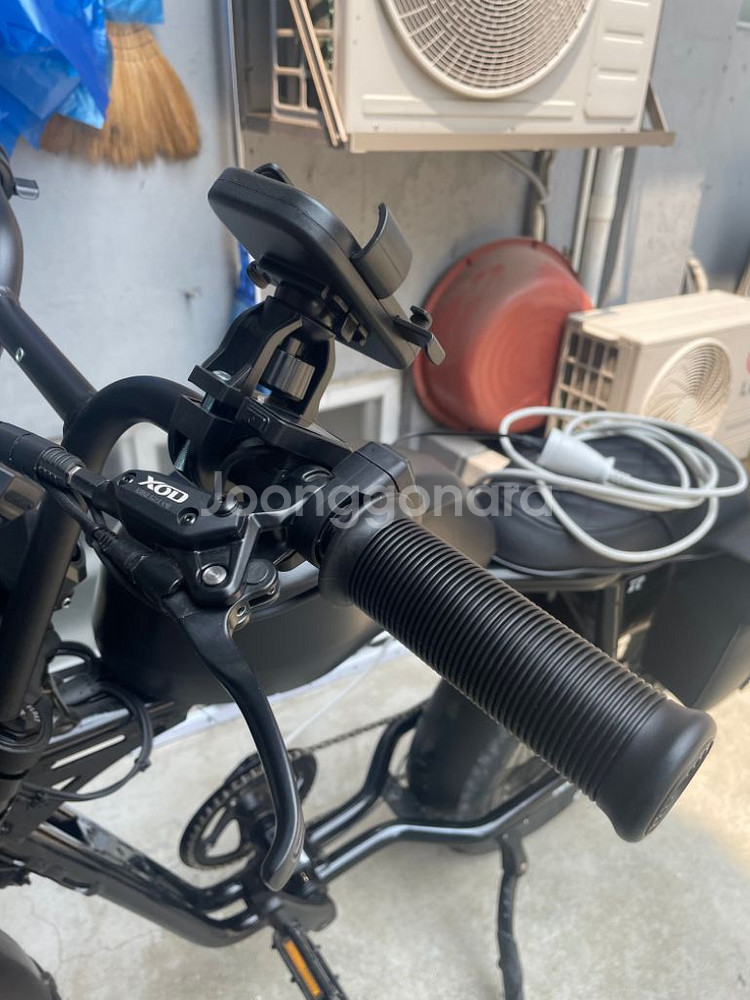 br3 카페레이서 48v 500w 35a 개떨 150만--4
