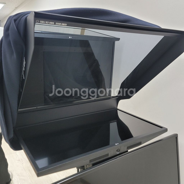 [급매] 크리스탈 프롬프터 최고사양 32, 24인치--1